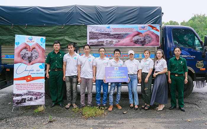 Biểu tượng hotline điện thoại của 79 King